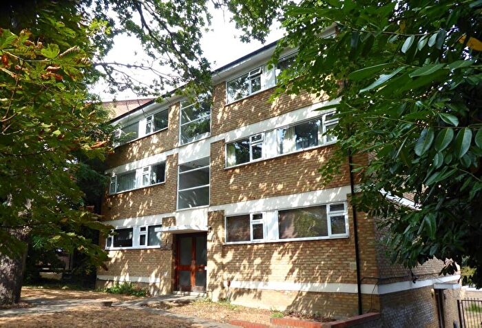 2 Bedroom Flat For Sale In Linkfield Court, Auckland Road, London, SE19