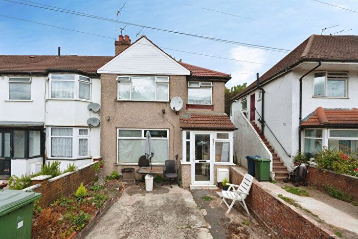 1 Bedroom Flat For Sale In Stuart Avenue, Harrow, HA2