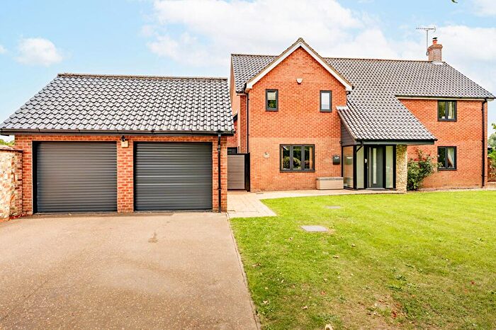 4 Bedroom Detached House For Sale In Pipers Gardens, Diss, IP22