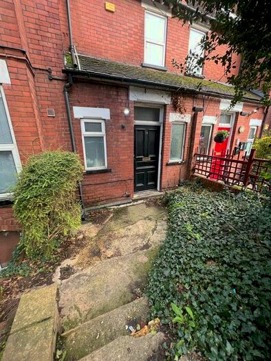 1 Bedroom Flat To Rent In Flat Downs Road, Luton, LU1