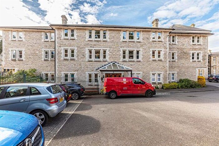 2 Bedroom Flat For Sale In St. Stephens Road, Brompton Court St. Stephens Road, BH2