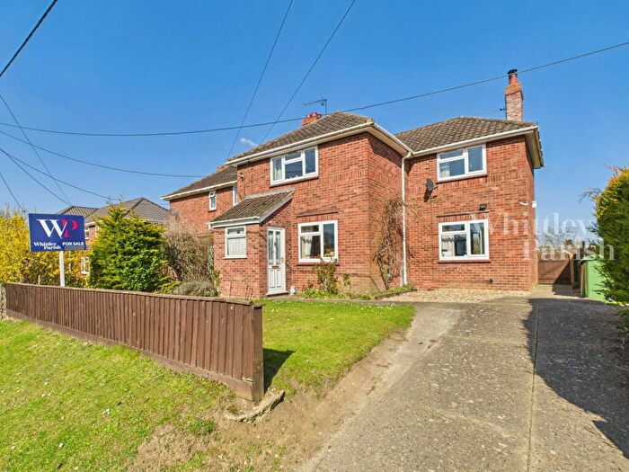 3 Bedroom Semi-Detached House For Sale In School Lane, Harleston, IP20