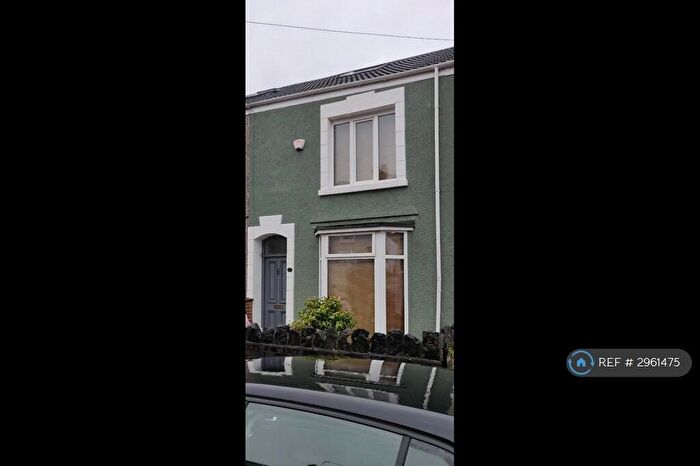 4 Bedroom Terraced House To Rent In Brynmill, Swansea, SA2