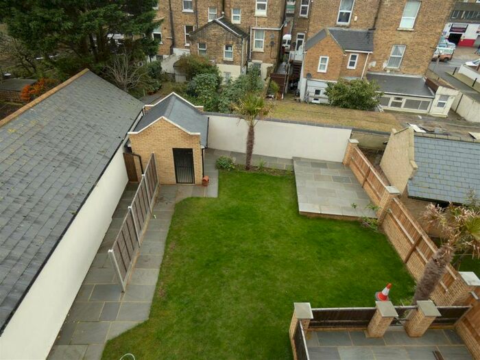 2 Bedroom Flat To Rent In Margate, CT9