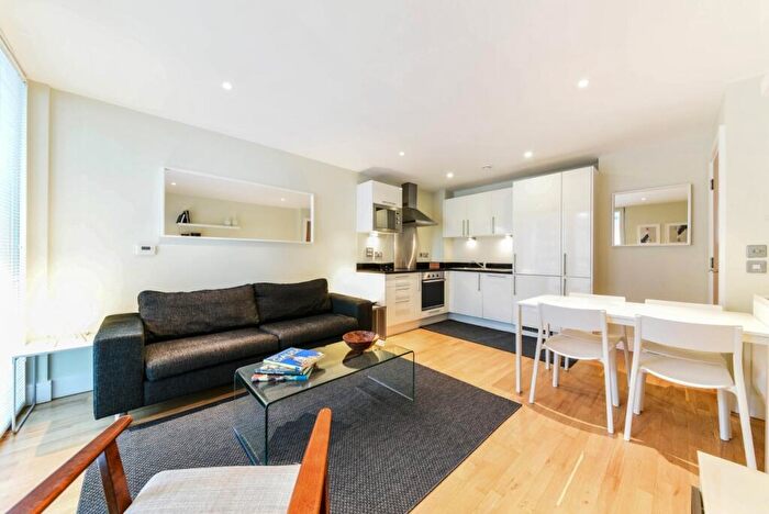 1 Bedroom Flat To Rent In Lantern's Court, Millharbour, Canary Wharf, London, E14