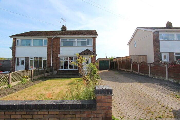 3 Bedroom Semi-Detached House For Sale In Dingle Road, Leeswood, Mold, CH7