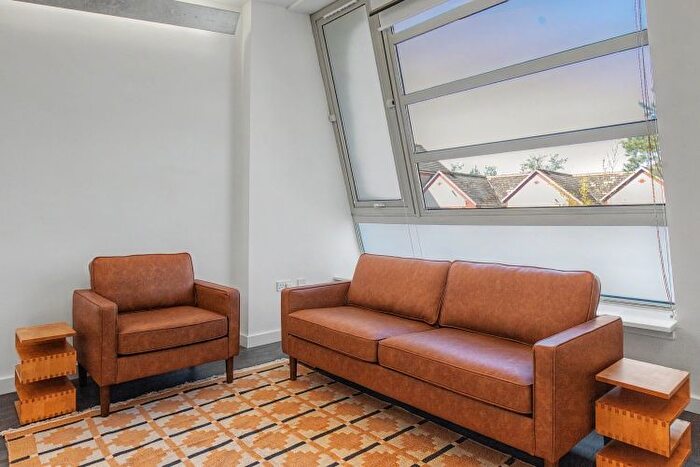 2 Bedroom End Of Terrace House To Rent In Mill Street, Oxford, OX2