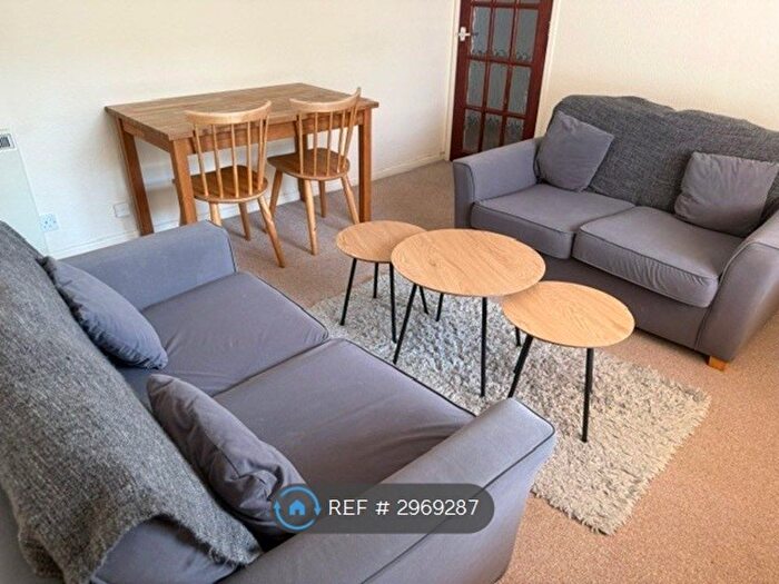 1 Bedroom Flat To Rent In Dean Court, Derby, DE23