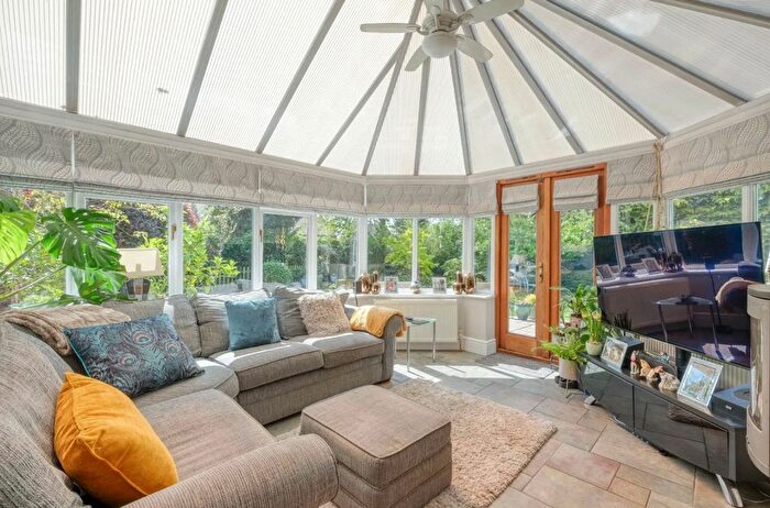 4 Bedroom Detached House For Sale In Alcester Road, Burcot, B60