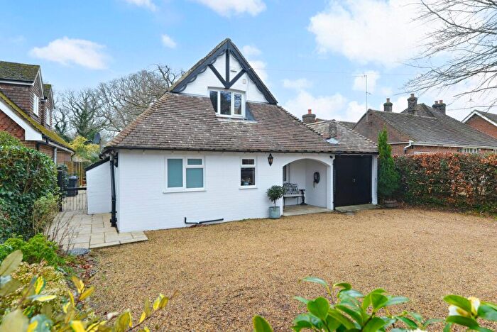 4 Bedroom Detached House For Sale In Guildford Road, Cranleigh, GU6