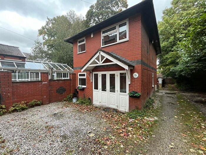 3 Bedroom Detached House For Sale In The Lodge, Mottram Road, Stalybridge, SK15