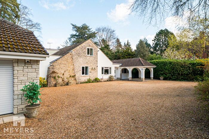 4 Bedroom Chalet For Sale In Wimborne Road East, Ferndown, BH22