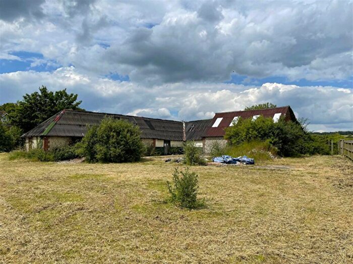 1 Bedroom Barn Conversion For Sale In Green Lane, Clanfield, Waterlooville, PO8