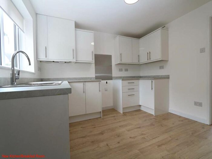 2 Bedroom End Of Terrace House To Rent In Hillside Drive, Cowbridge, Vale Of Glamorgan, CF71