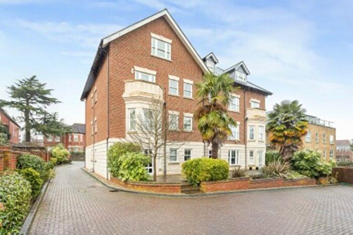 2 Bedroom Apartment To Rent In Albury Road, Guildford, GU1