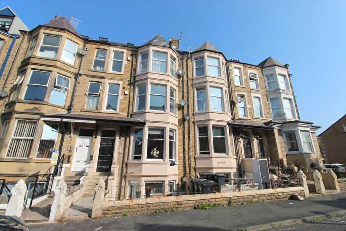 2 Bedroom Flat To Rent In West End Road, Morecambe, LA4