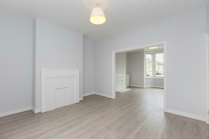 3 Bedroom House To Rent In Engleheart Road, London, SE6