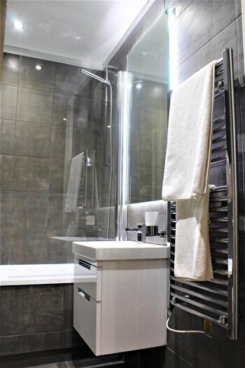2 Bedroom Flat To Rent In City Road, Old Street, London, EC1V