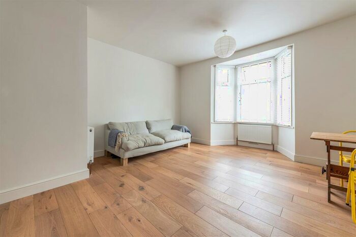 1 Bedroom Flat To Rent In Thorpe Road, Forest Gate, E7