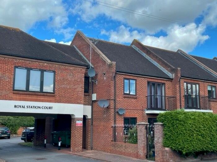 1 Bedroom Flat To Rent In Royal Station Court, Station Road, Twyford, RG10