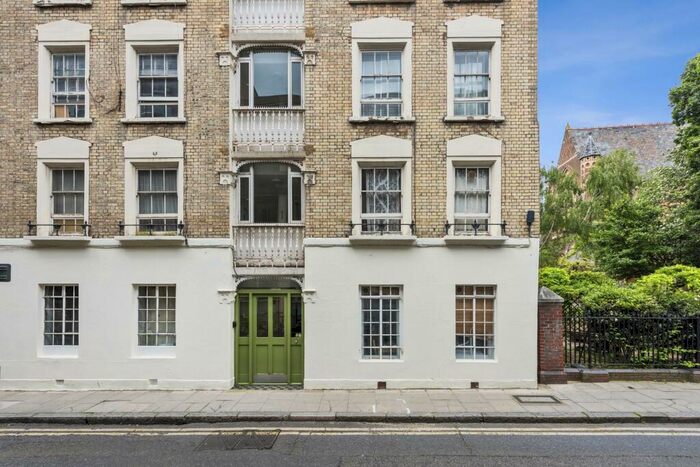 2 Bedroom Apartment To Rent In Victoria Chambers, Luke Street, EC2A