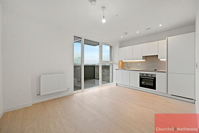 1 Bedroom Apartment To Rent In Shearwater Drive, Hendon, NW9