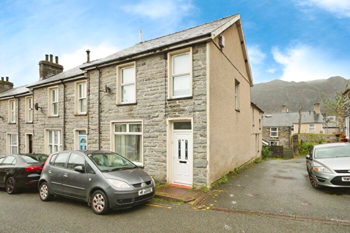 3 Bedroom End Of Terrace House For Sale In Cromwell Street, Blaenau Ffestiniog, Gwynedd, LL41