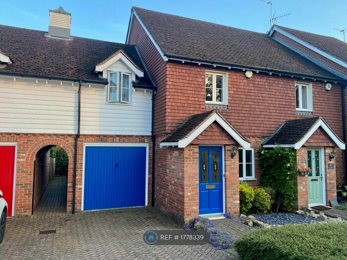 3 Bedroom Semi-Detached House To Rent In Platt Mill Close, Platt, Sevenoaks, TN15