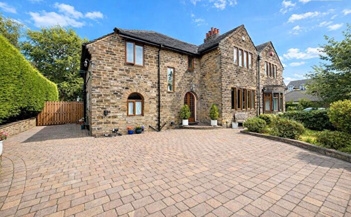 4 Bedroom Semi-Detached House For Sale In Kensington Road, Savile Park, Halifax, HX3