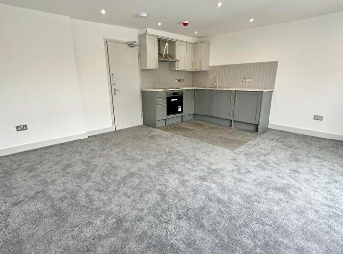 1 Bedroom Flat To Rent In Flat, High Street, Newmarket, CB8