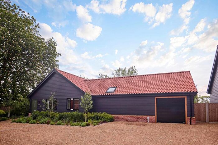 3 Bedroom Detached Bungalow For Sale In Willow Close, Gislingham, Eye, IP23