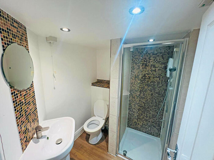 5 Bedroom Terraced House To Rent In Lindley Road, London, E10