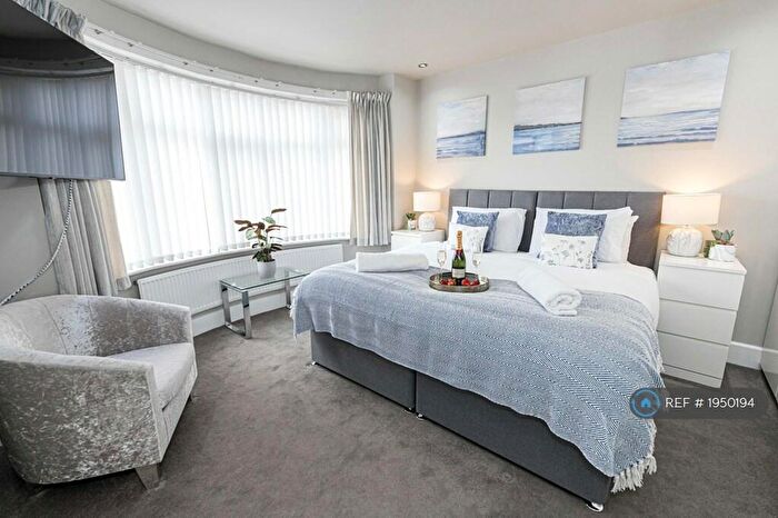 3 Bedroom Detached House To Rent In Dorchester Road, Oakdale, BH15