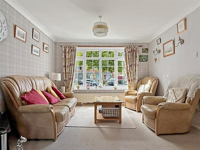 4 Bedroom Detached House For Sale In Blakeland Road, Fremington, Barnstaple, EX31