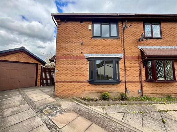 3 Bedroom Semi-Detached House For Sale In Pentland Avenue, Clayton, Bradford, BD14