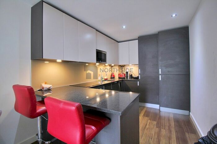 2 Bedroom Flat To Rent In Commander Avenue, London, NW9