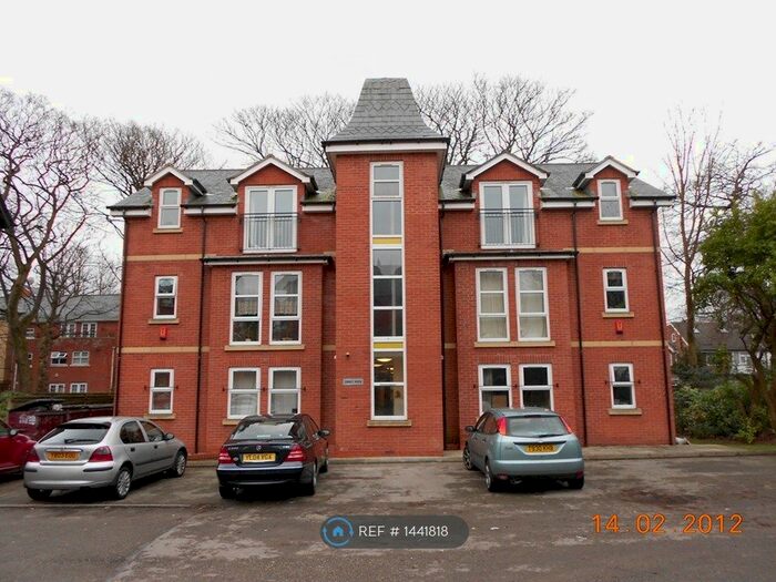 2 Bedroom Flat To Rent In Stanley House, Manchester, M16