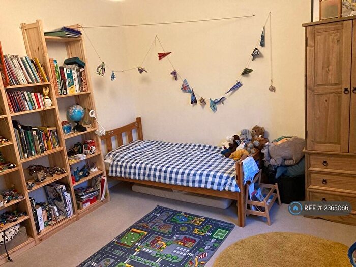 2 Bedroom End Of Terrace House To Rent In Bath Street, Bristol, BS3