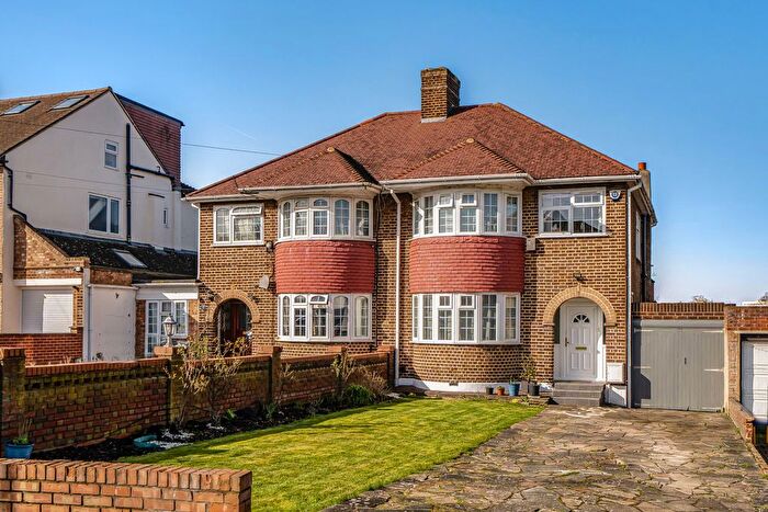 4 Bedroom Semi Detached House For Sale In Crathie Road, Lee, SE12