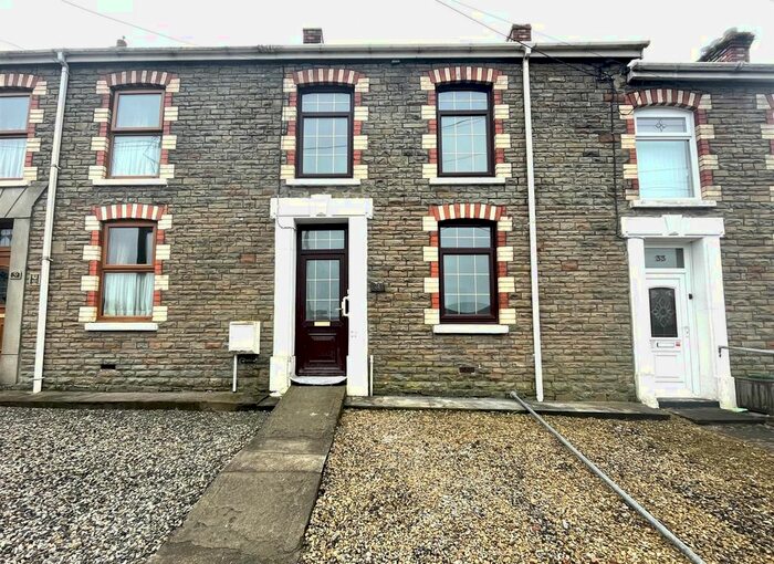 3 Bedroom Property To Rent In Cwmamman Road, Glanamman, Ammanford, SA18