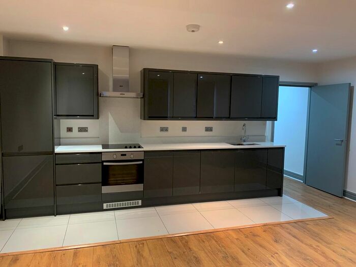 2 Bedroom Flat To Rent In Wandsworth High Street, London, SW18