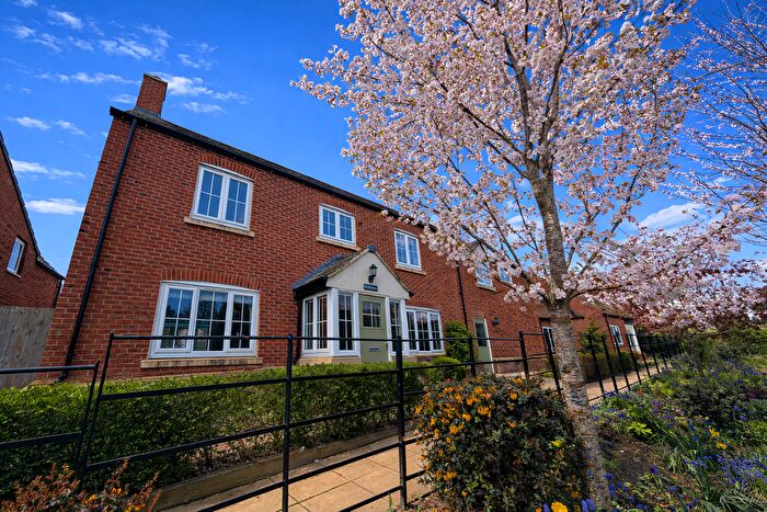 5 Bedroom Detached House To Rent In Downfield Lane, Twyning, Tewkesbury, GL20