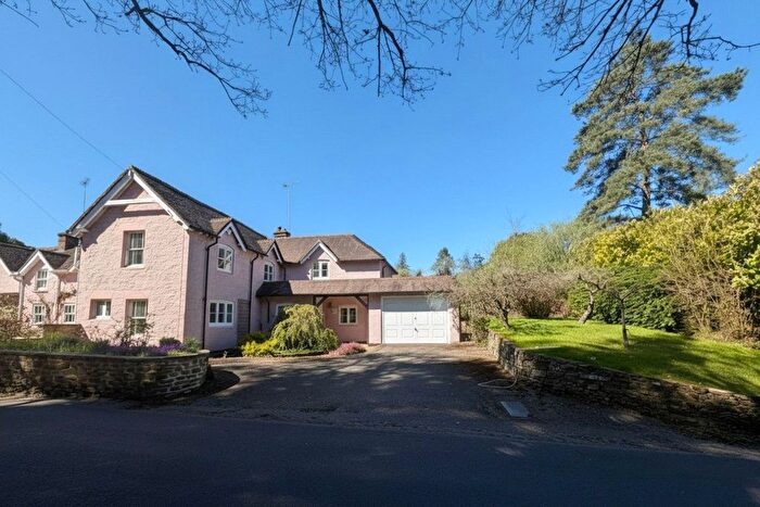 3 Bedroom Semi Detached House For Sale In Churt, Farnham, Surrey, GU10