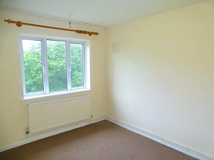 2 Bedroom Apartment To Rent In Ward Close, Newport, NP19
