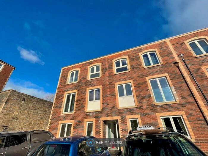 2 Bedroom Flat To Rent In Telka Wynd, Cambusbarron, Stirling FK7