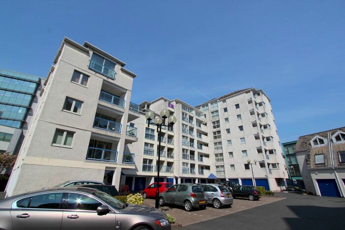 2 Bedroom Flat To Rent In Mariners Court, Lower Street, Plymouth, PL4