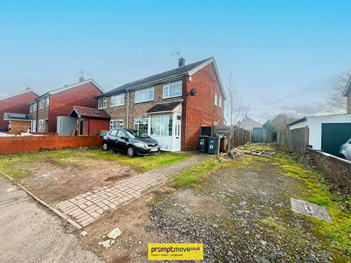 3 Bedroom Semi-Detached House To Rent In Brunel Road Luton, LU4