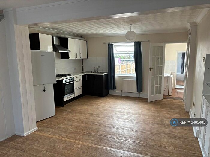 3 Bedroom End Of Terrace House To Rent In Main Road, Harwich, CO12