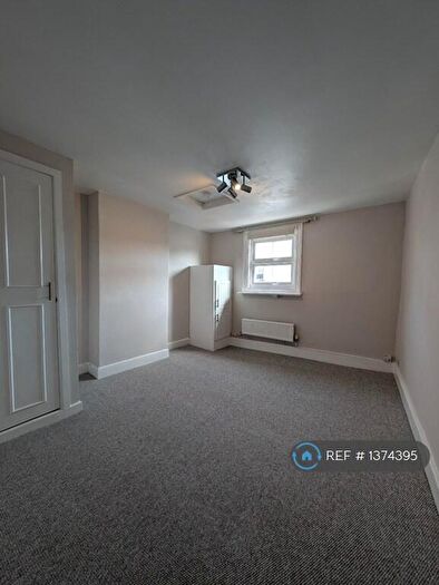 1 Bedroom Flat To Rent In Grosvenor Street, Cheltenham, GL52