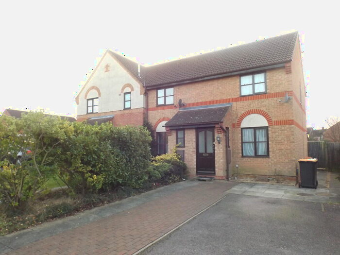 2 Bedroom House To Rent In Poppyfields, Bedford, MK41